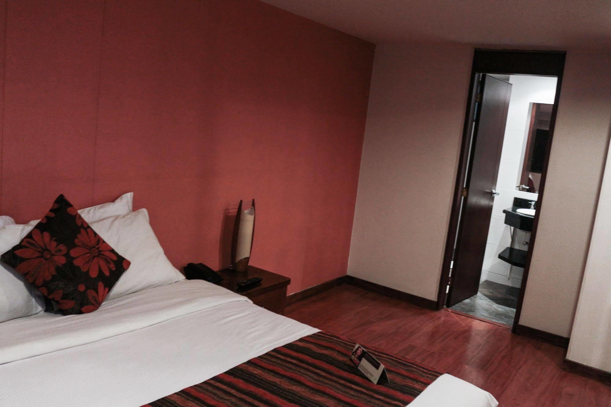 בוגוטה Hotel Confort 80 Zona Rosa מראה חיצוני תמונה
